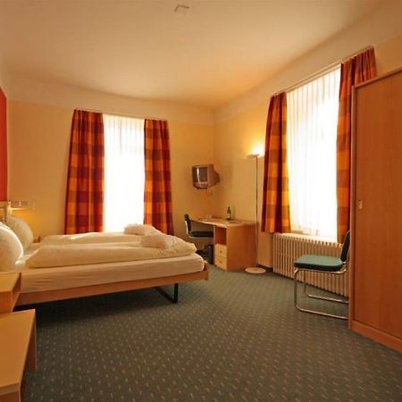 Esplanade Swiss Quality Hotel دافوس الغرفة الصورة